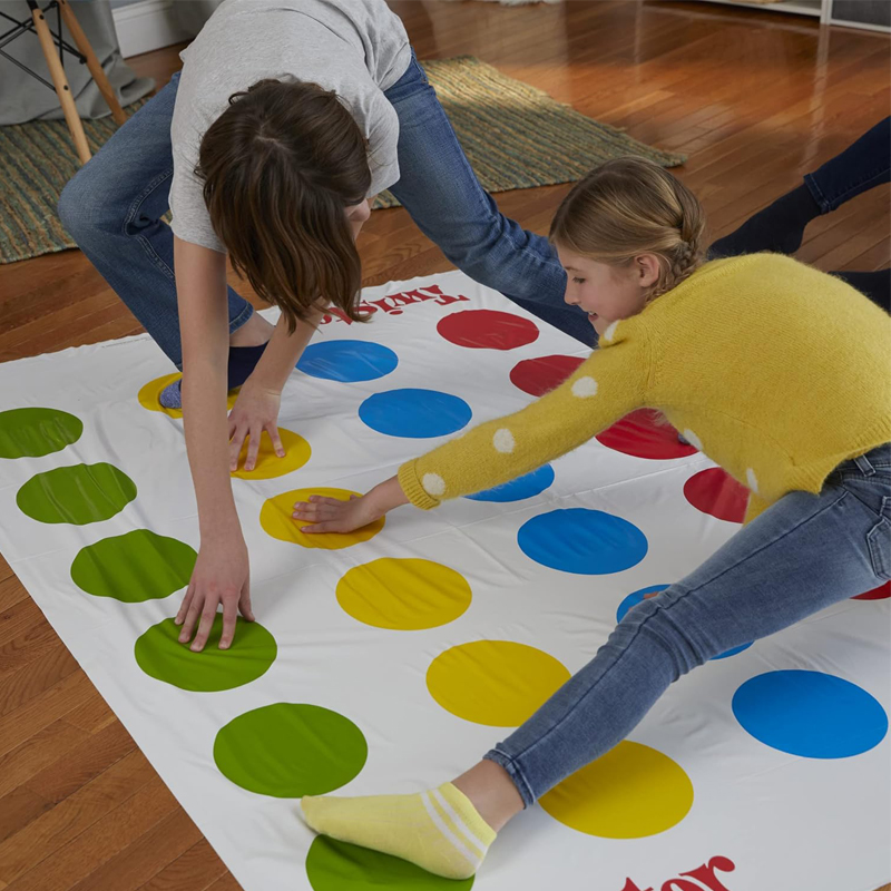 Klasyczna gra planszowa Hasbro – Party Games Indoor For 6 12 Year Olds recenzja i cena